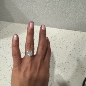 Elegant Silver Heart Ring